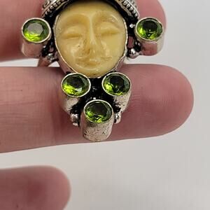 Vintage Carved Face Ring with Peridot Accents,  Silver Jewelry